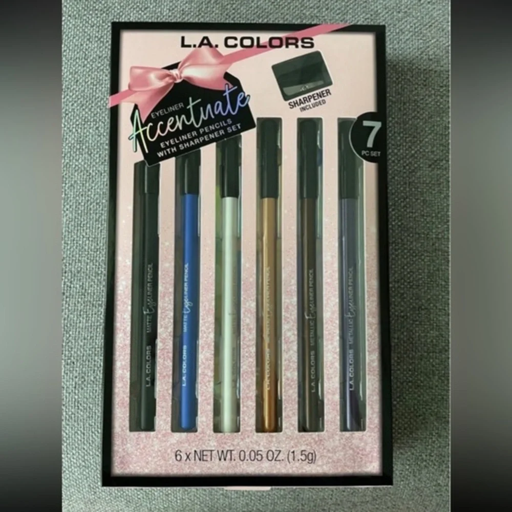 L.A. Colors 2 makeup sets. Lipgloss set‎ Eyeliner set. NEW (1)